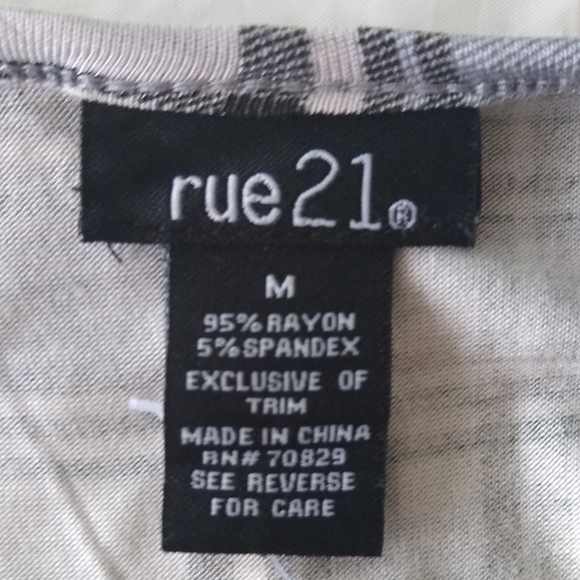 New Rue21 Women's Blue Plaid Rayon Spaghetti  Babydoll Tank Top, size M - Picture 5 of 5